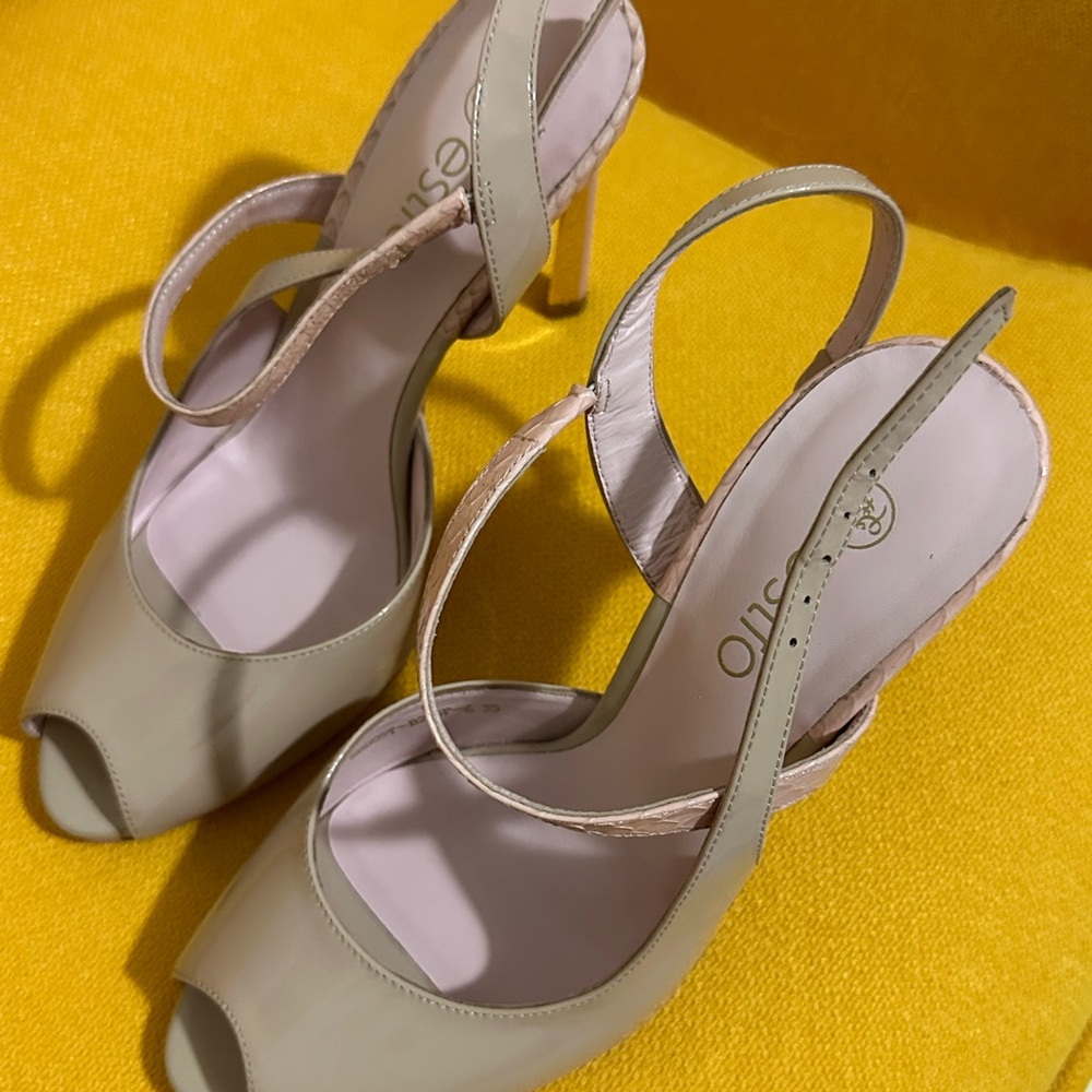 Shoes - Picture 3 of 3
